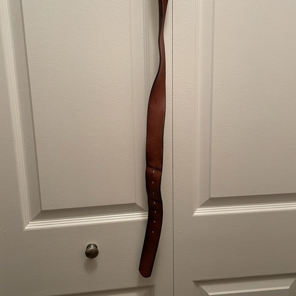 American Eagle Men’s Leather Brown Belt - Picture 2 of 3